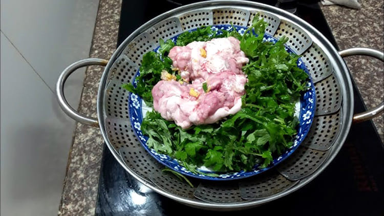 Óc heo hấp ngải cứu bổ dưỡng cho người rối loạn tiền đình